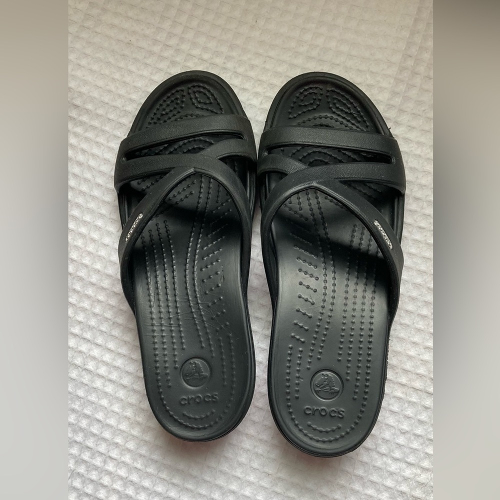 Crocs size 8 strappy wedge sandals